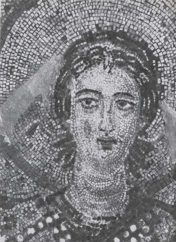 Голова ангела. Фрагмент мозаики церкви Успения в Никее. 6—7 вв.
